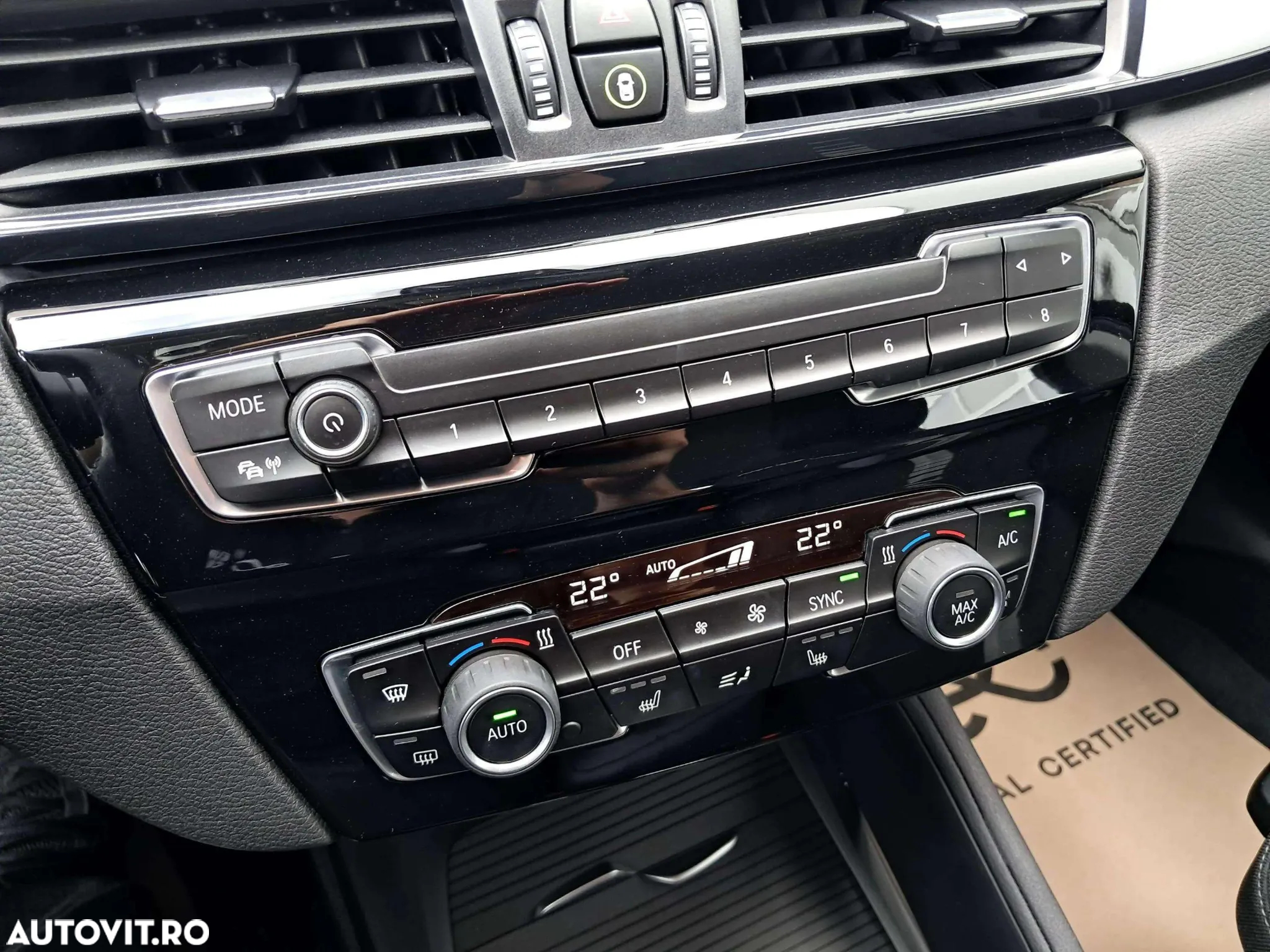 BMW X1 xDrive20i AT - 16