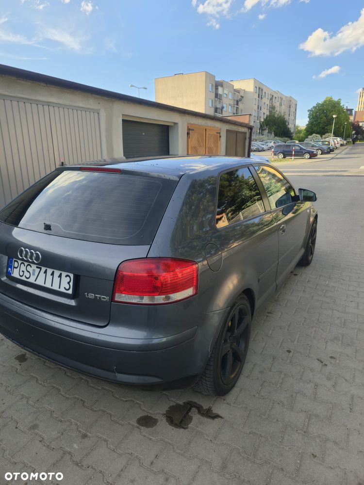 Audi A3 3-drzwiowe 1.9 TDI Ambiente - 8