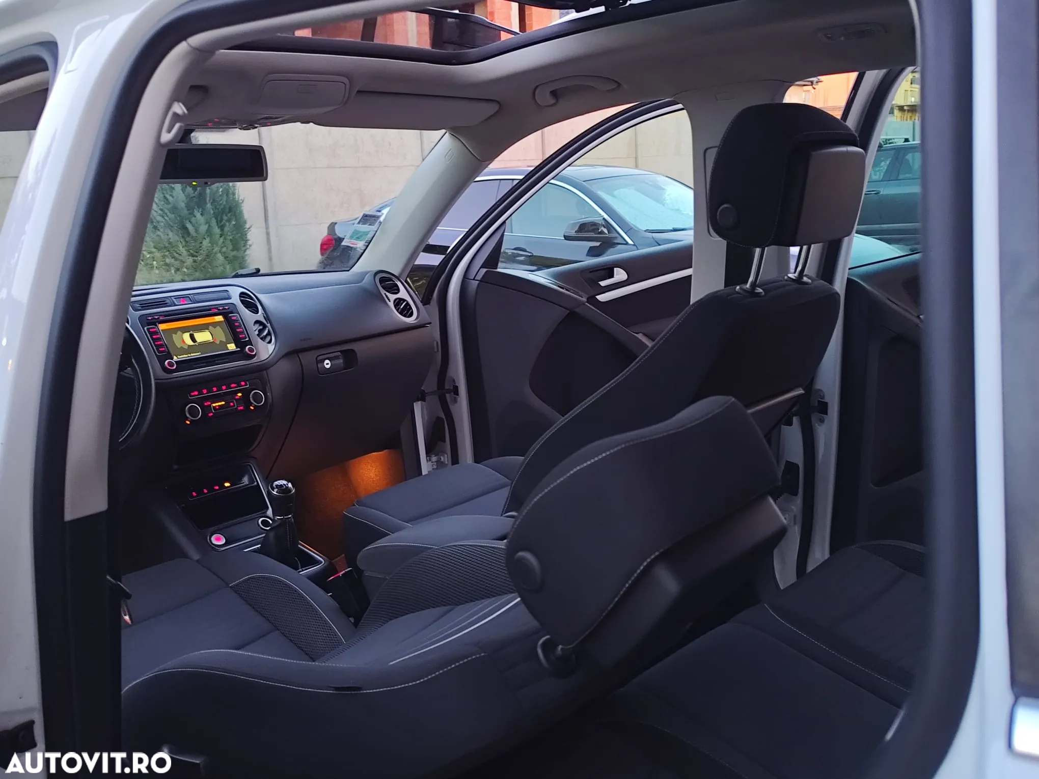 Volkswagen Tiguan - 8