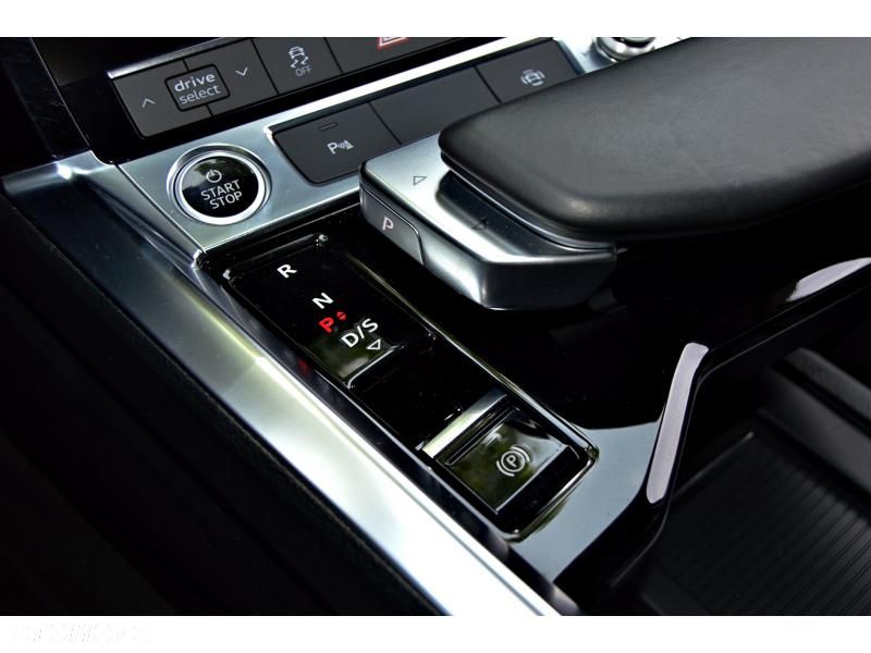 Audi e-tron 50 Quattro - 36