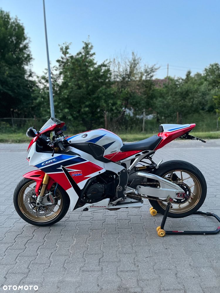 Honda CBR - 7