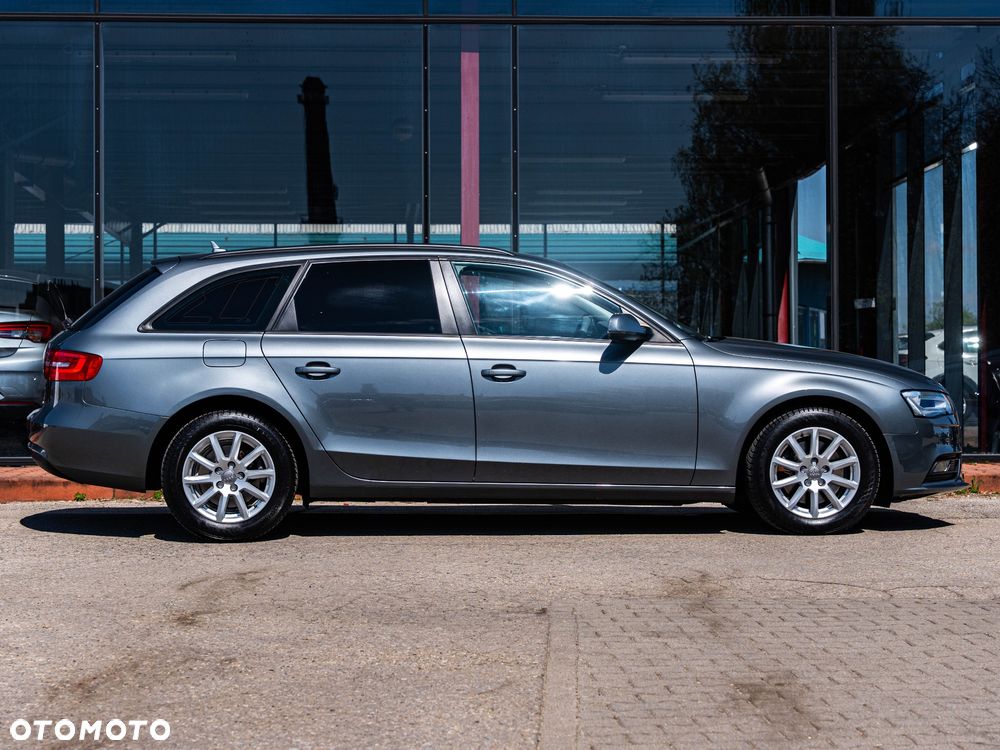 Audi A4 Avant 2.0 TDI DPF clean diesel multitronic Attraction - 14