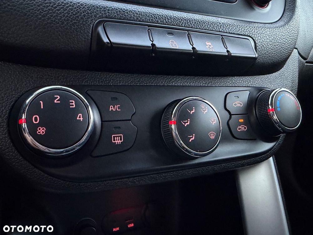 Kia Ceed - 19