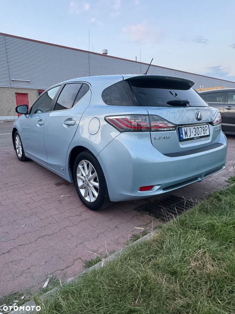 Lexus CT 200h - 4