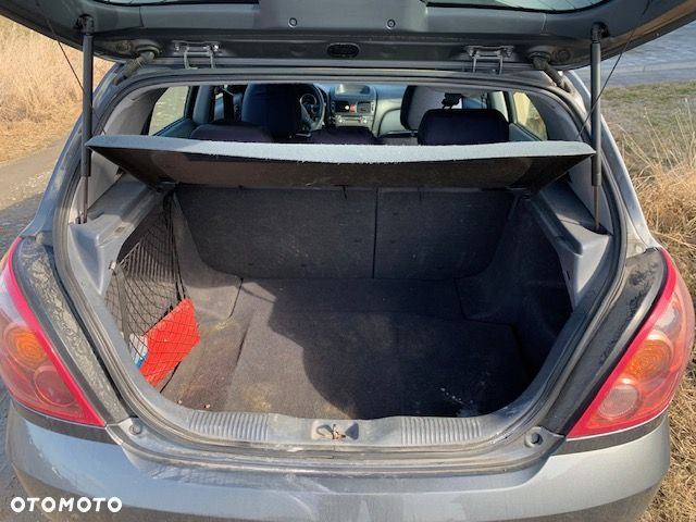 Nissan Almera 1.5 acenta PLUS - 6