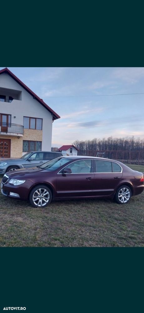 Skoda Superb 2.0 TDI 4X4 Elegance - 3