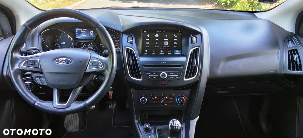 Ford Focus 1.0 EcoBoost Edition - 18