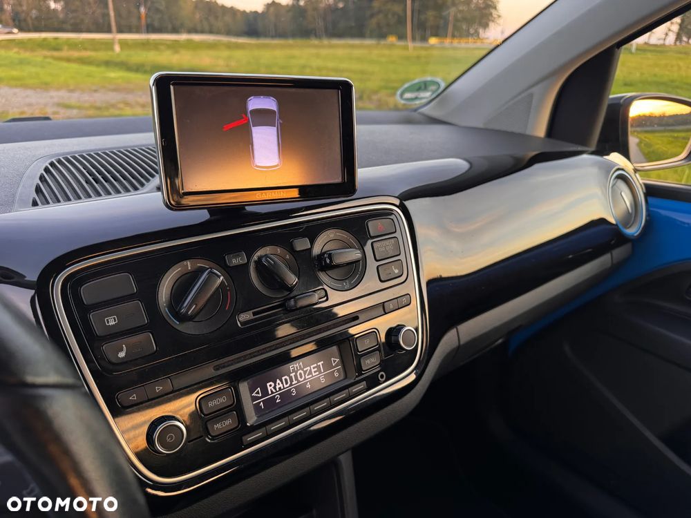 Volkswagen up! - 19