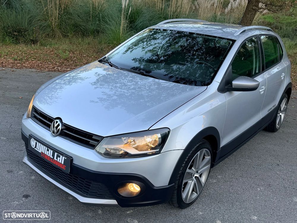 VW Polo 1.6 TDI Confortline BlueMotion - 1