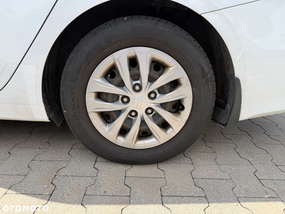 Kia Ceed 1.6 CRDi SCR S - 15