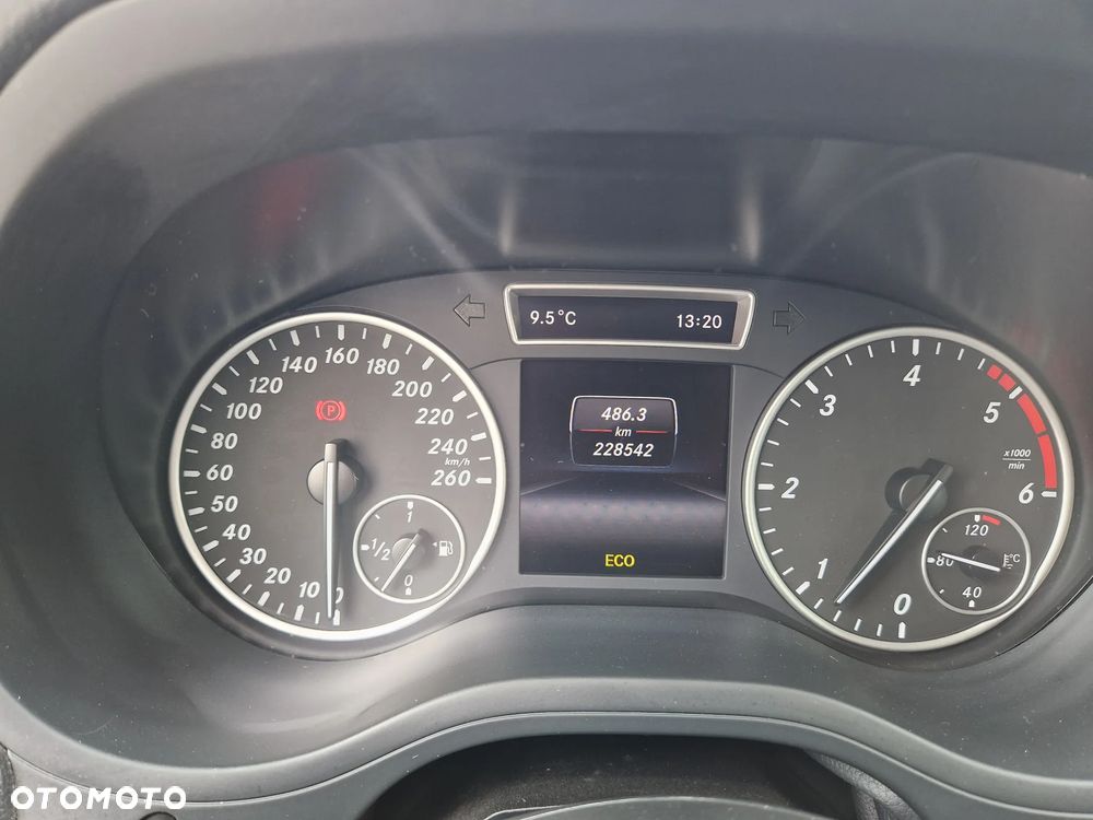 Mercedes-Benz Klasa B 200 CDI - 13