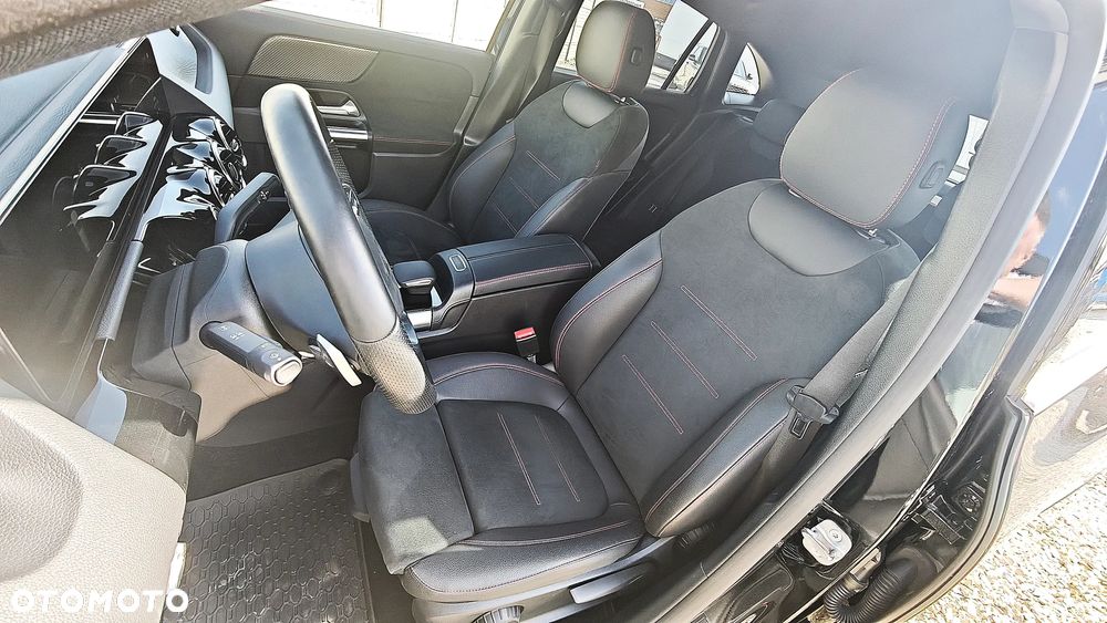 Mercedes-Benz GLA 200 d 8G-DCT AMG Line - 18