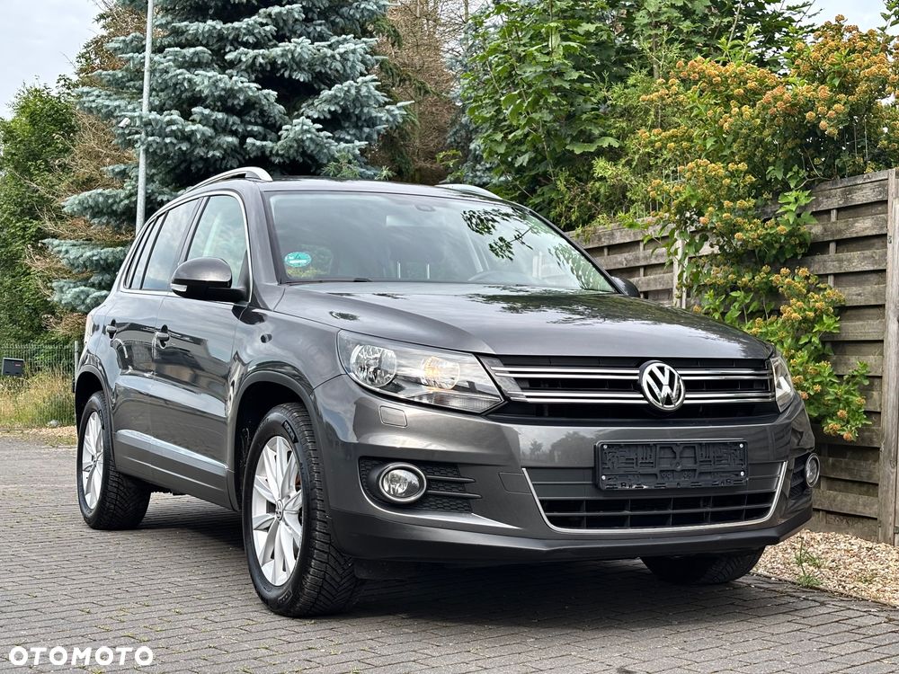 Volkswagen Tiguan 2.0 TDI DPF BlueMotion Technology Lounge Sport & Style - 11