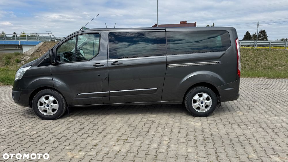 Ford Tourneo Custom - 8