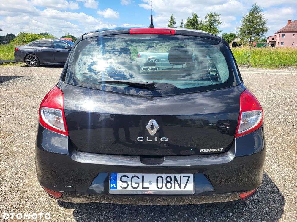 Renault Clio - 5