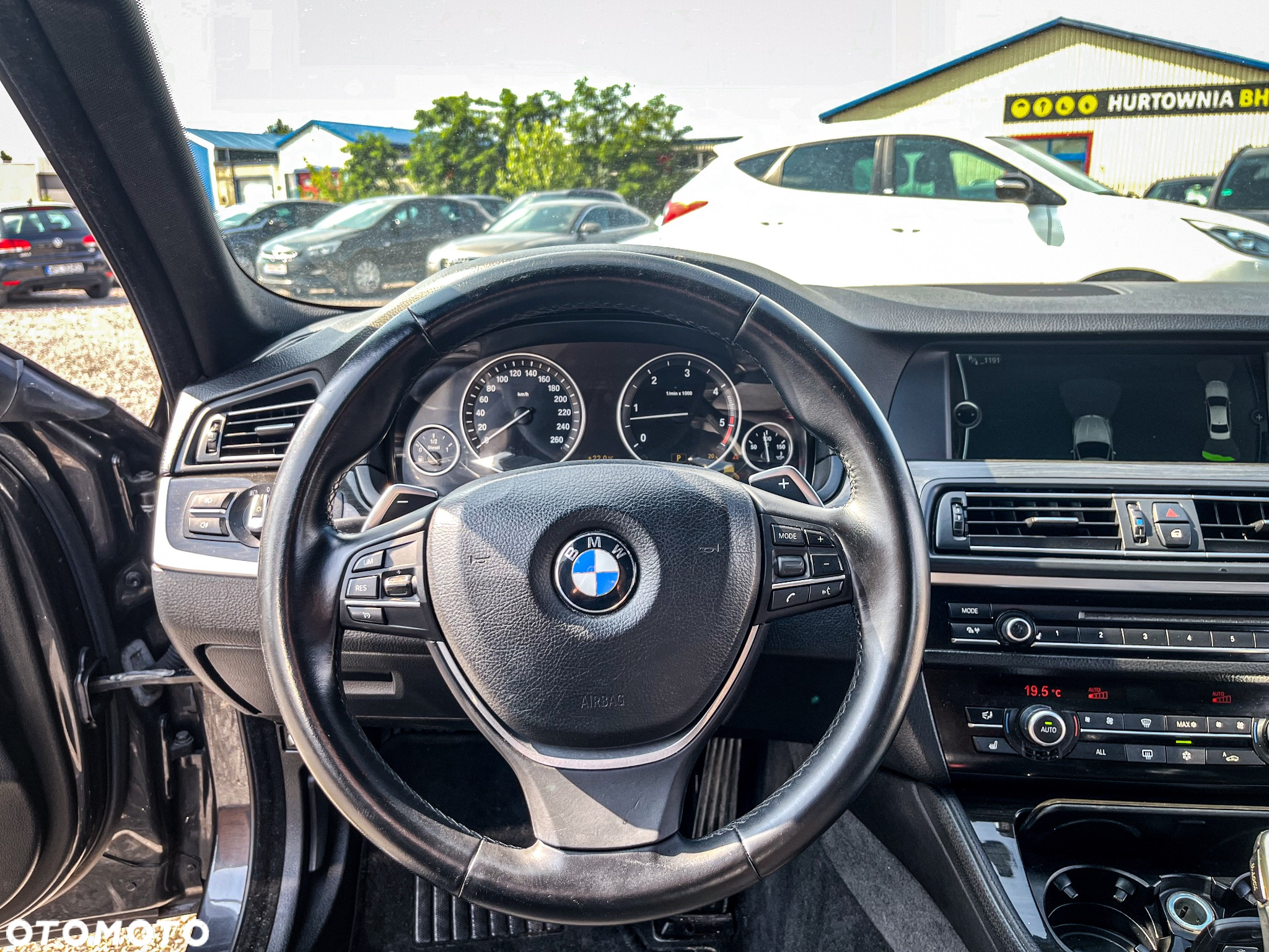 BMW Seria 5 525d Sport-Aut - 26