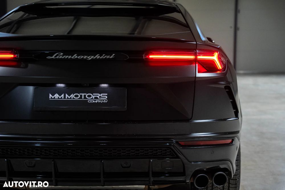 Lamborghini URUS - 19