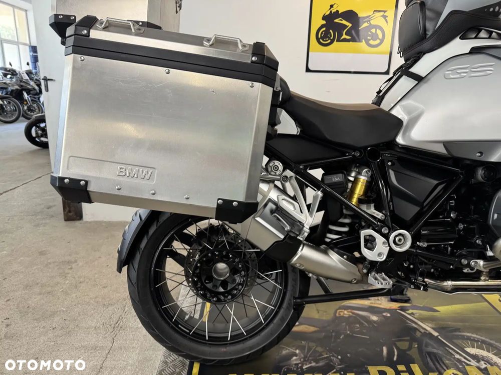 BMW R - 16