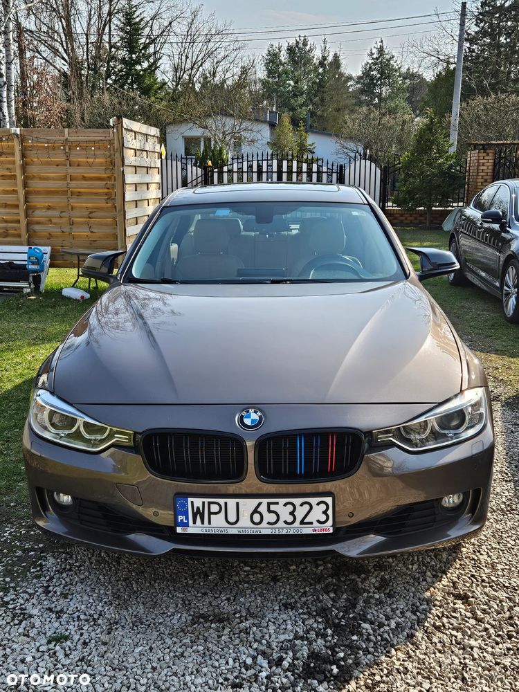 BMW Seria 3 328i xDrive - 6