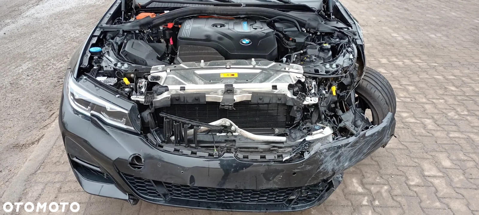 BMW Seria 3 330e M Sport sport - 9