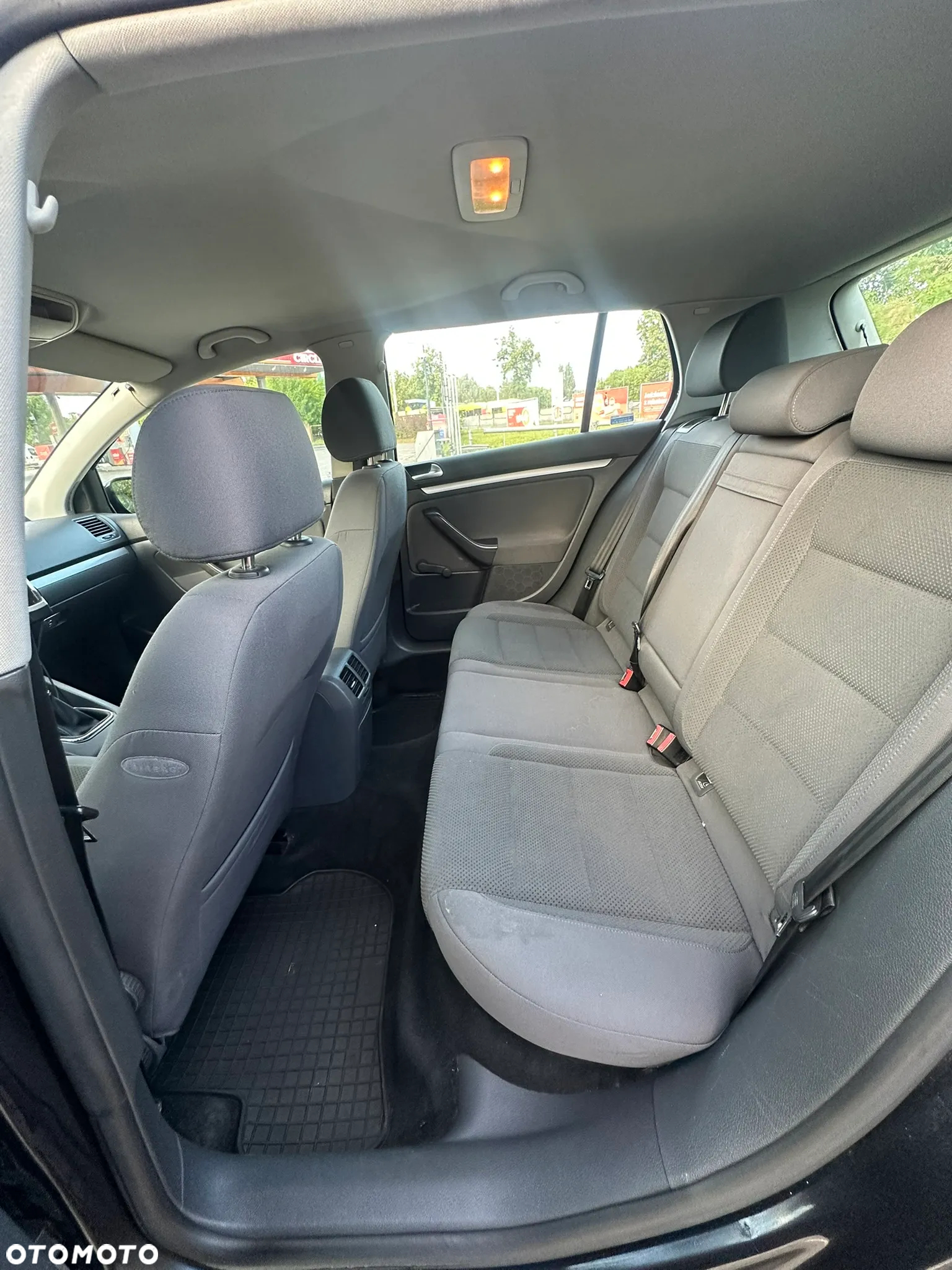 Volkswagen Golf V 1.9 TDI Trendline - 10