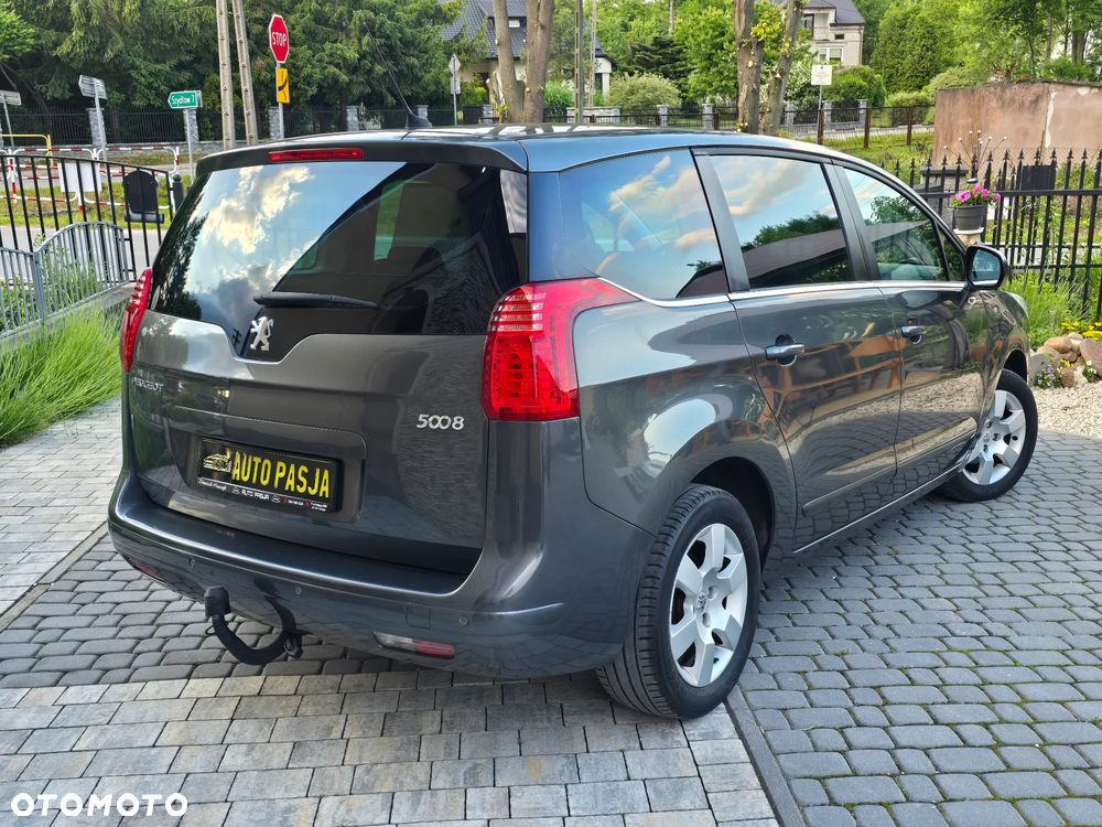 Peugeot 5008 - 10
