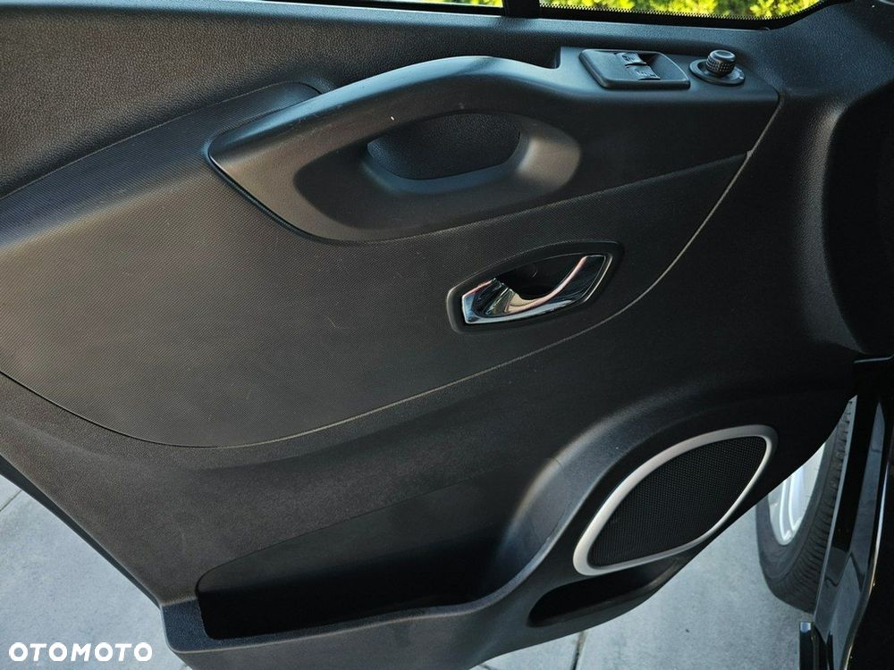 Opel Vivaro - 12