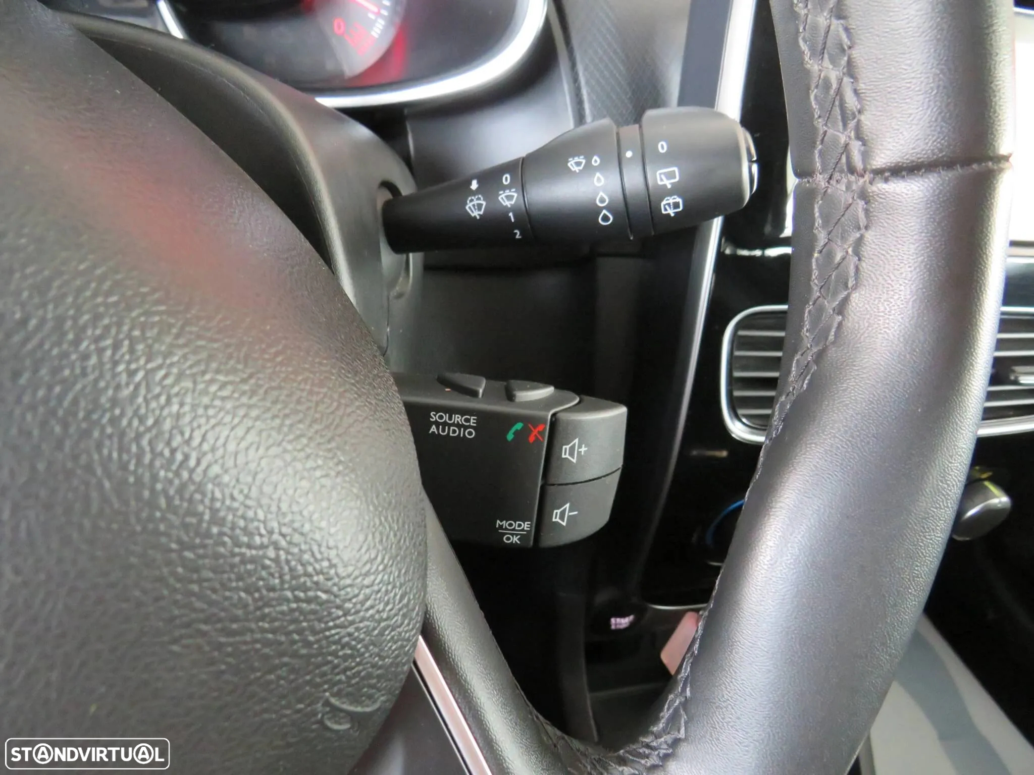 Renault Clio Sport Tourer 0.9 TCe Limited - 21