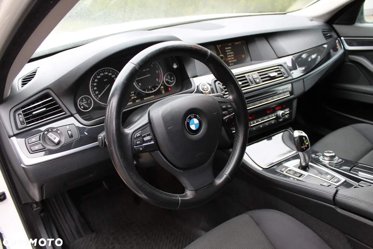 BMW Seria 5 520d Touring - 18