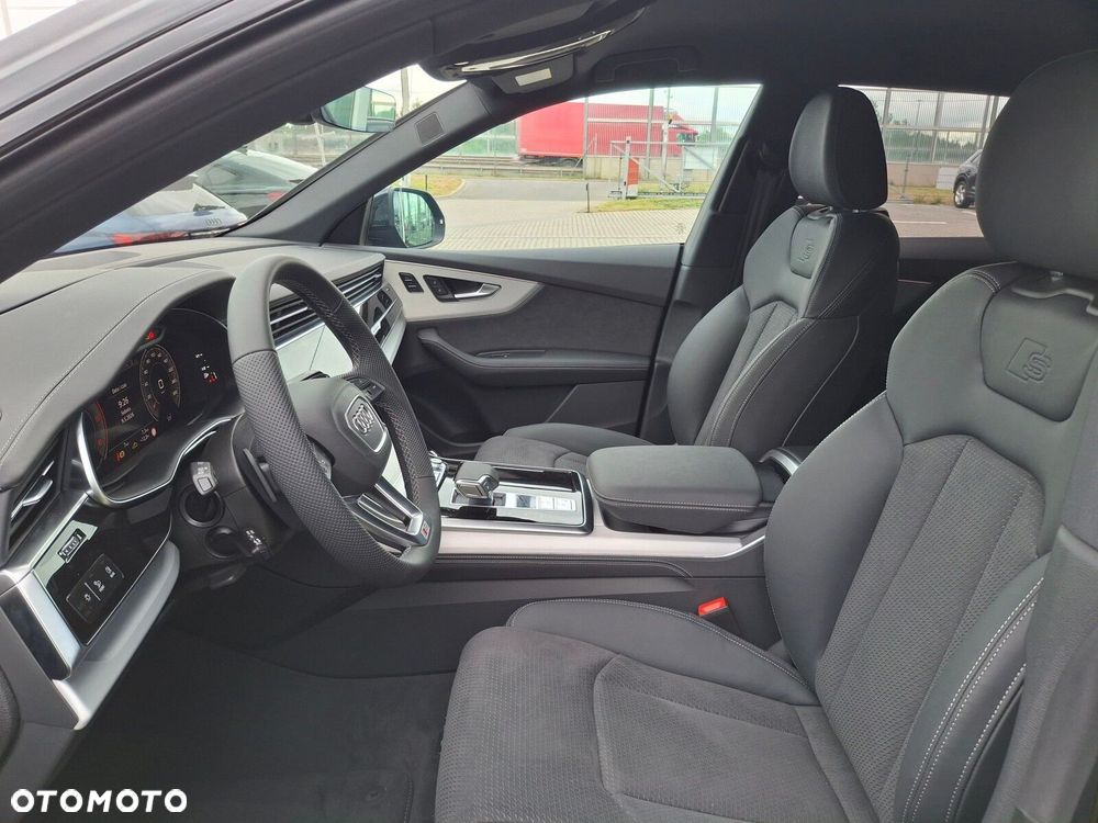 Audi Q8 - 28