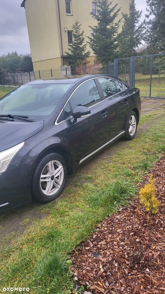 Toyota Avensis 2.0 D-4D 2010 - 4