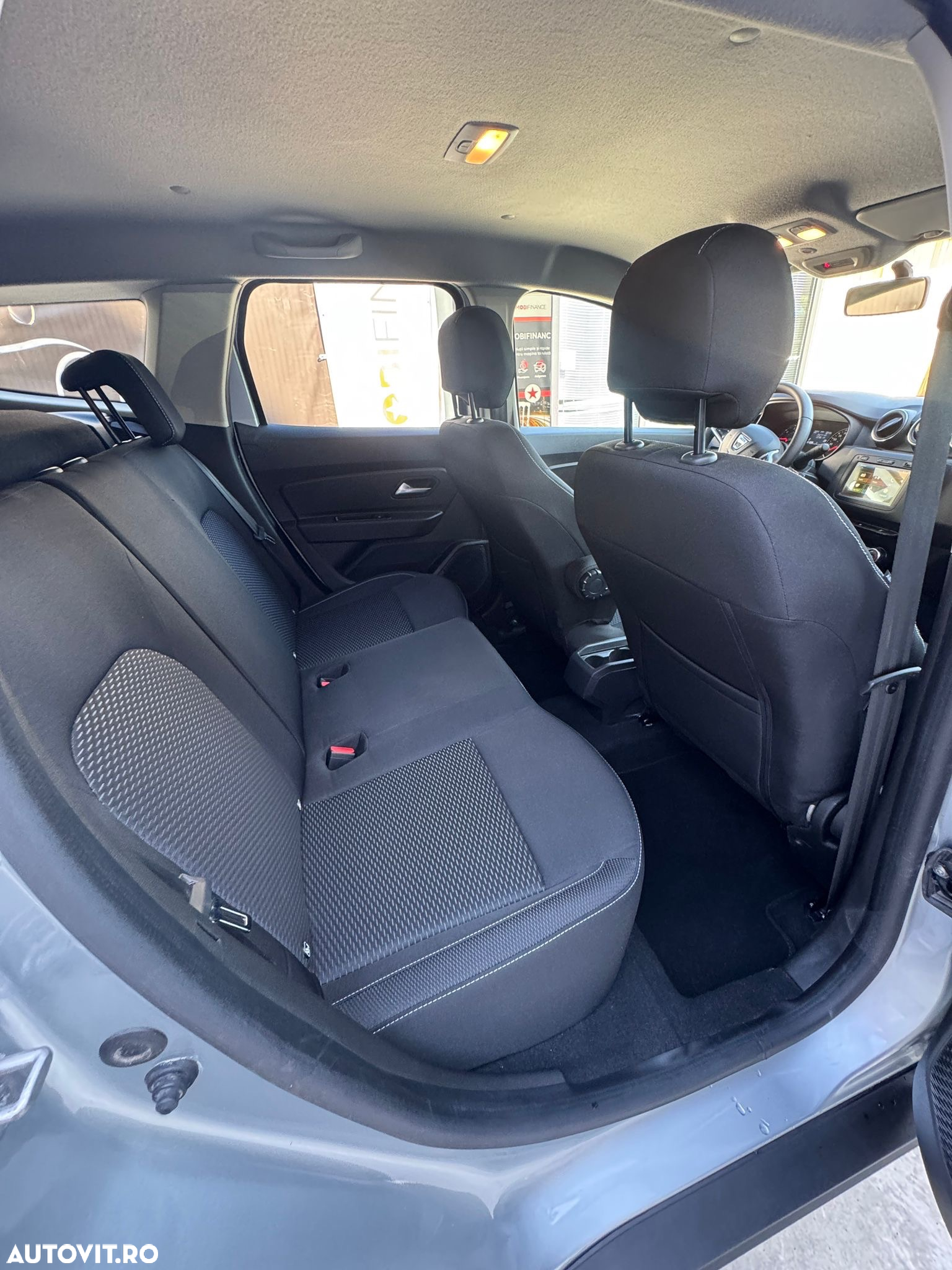 Dacia Duster 1.5 Blue dCi 4WD Comfort - 9