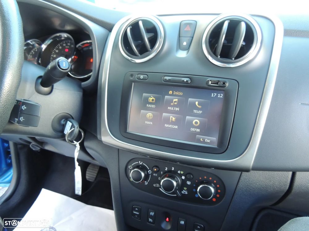 Dacia Sandero 1.5 dCi Stepway - 10