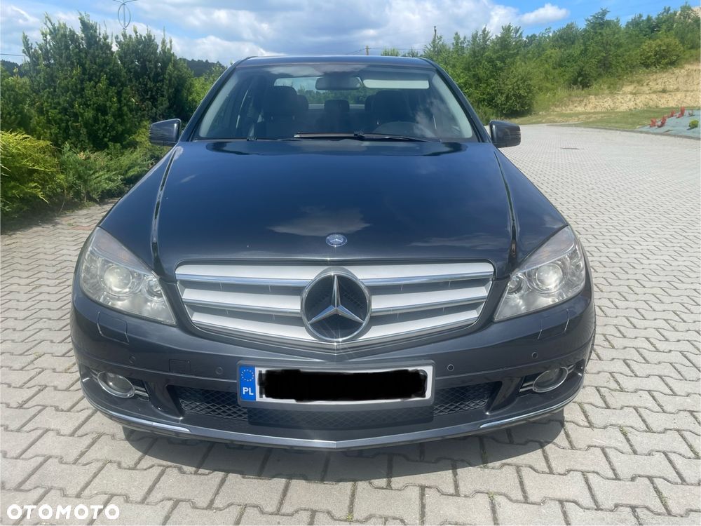 Mercedes-Benz Klasa C 180 CGI BlueEFFICIENCY Avantgarde - 7