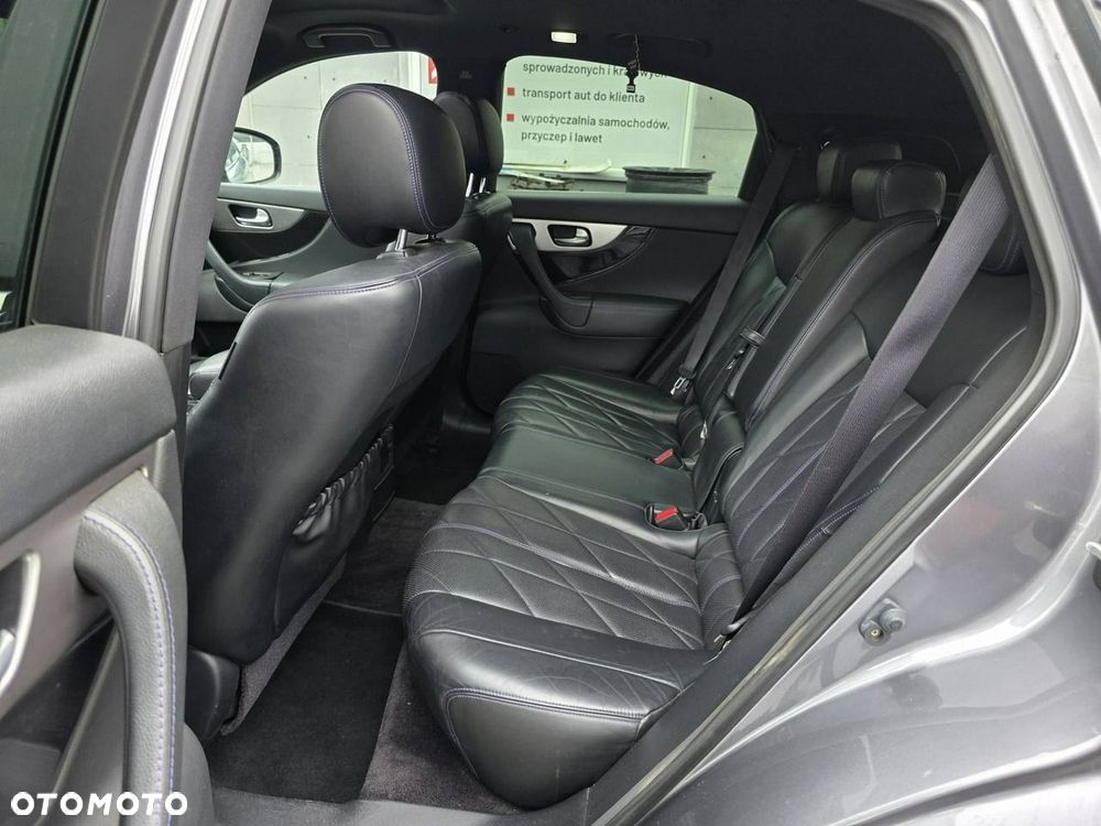 Infiniti QX70 3.0d AWD S Premium - 32