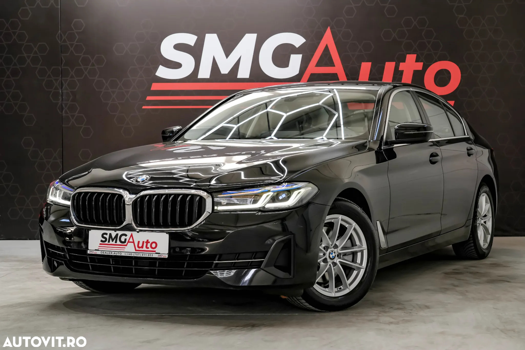 BMW Seria 5 520i Aut. Luxury Line - 3