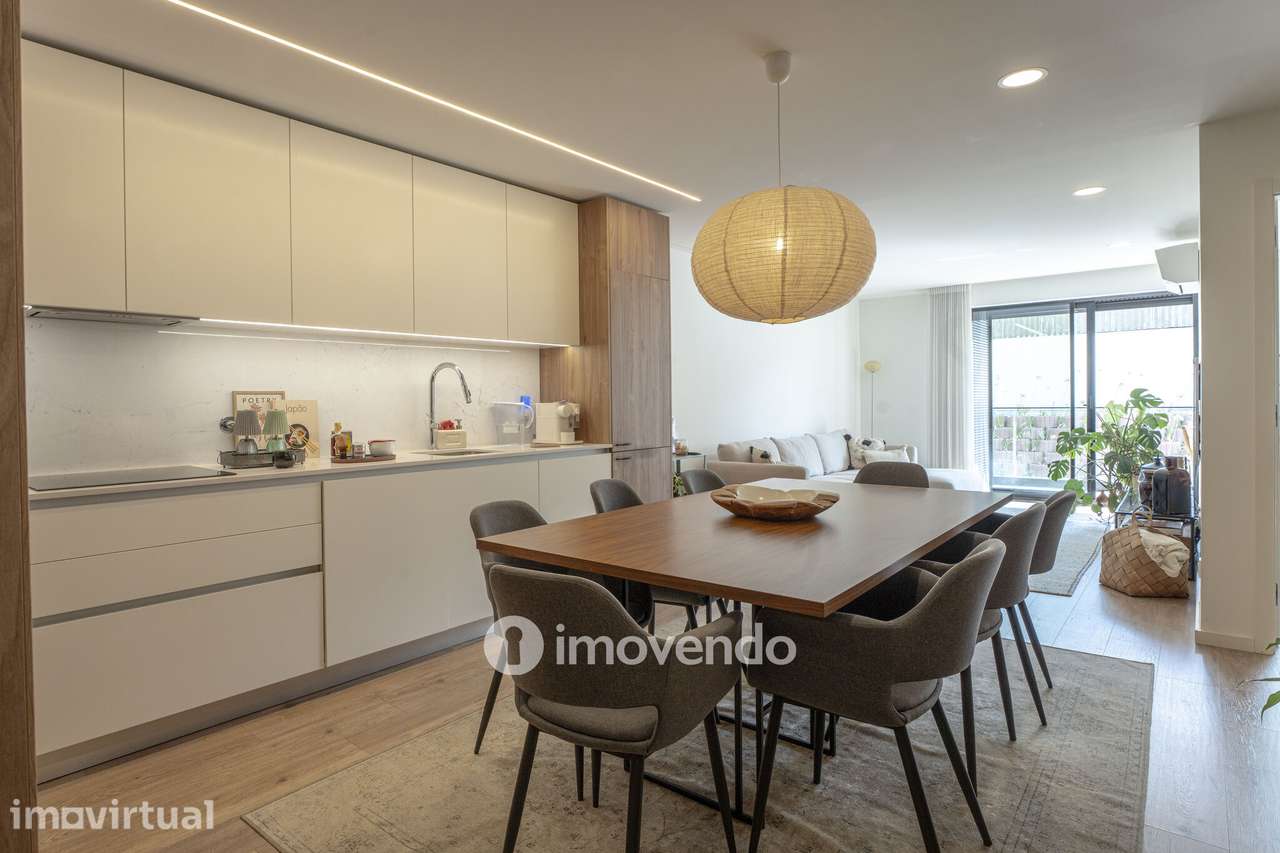 Apartamento T2 moderno, com estacionamento, em Vila Nova de Gaia - Grande imagem: 2/32
