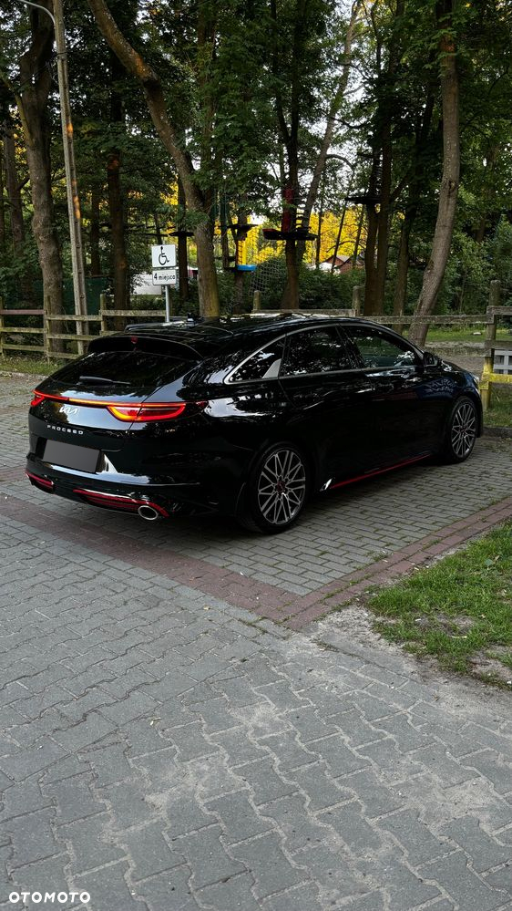 Kia ProCeed 1.6 T-GDI GT DCT - 14