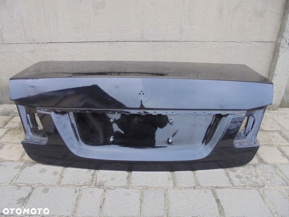 mercedes e-klasa w212 sedan - klapa tylna - 1