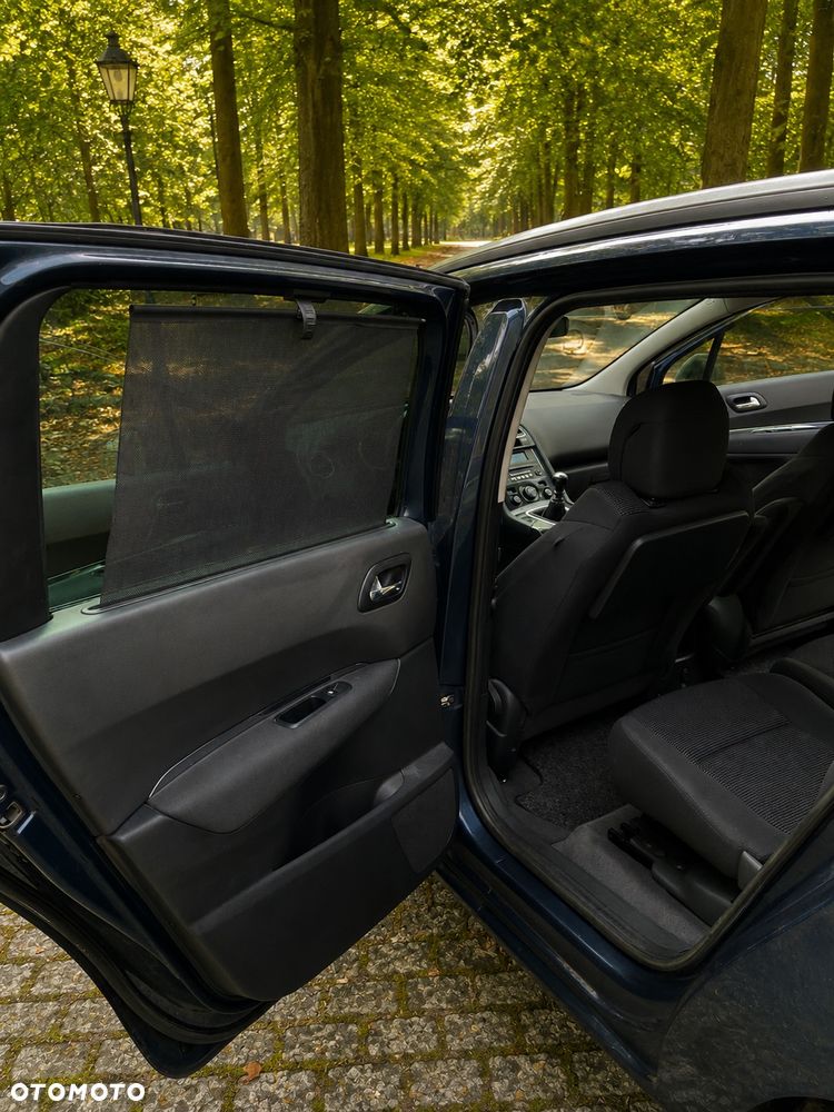 Peugeot 5008 HDI FAP 115 Family - 10