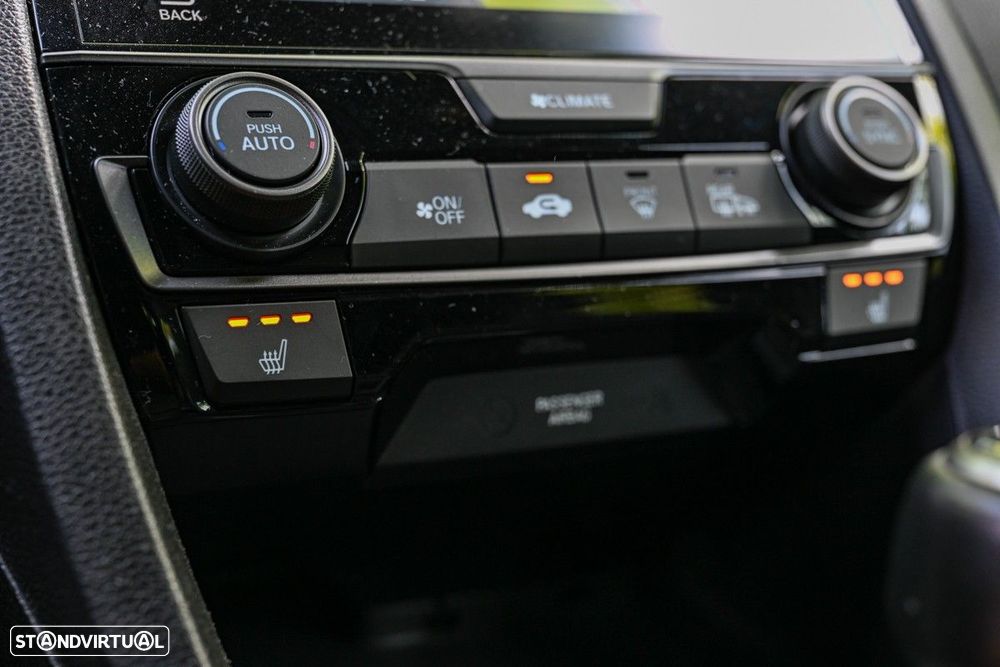 Honda Civic 1.0 i-VTEC Executive - 47