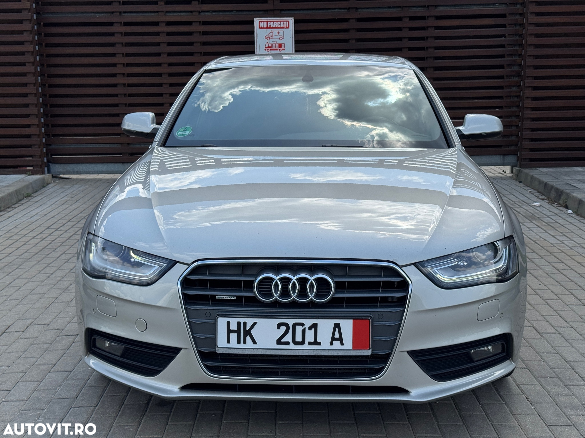Audi A4 2.0 TDI DPF quattro S tronic S line Sportpaket - 3
