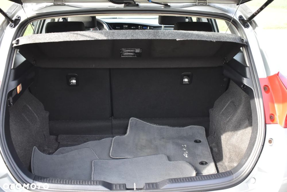 Toyota Auris - 25