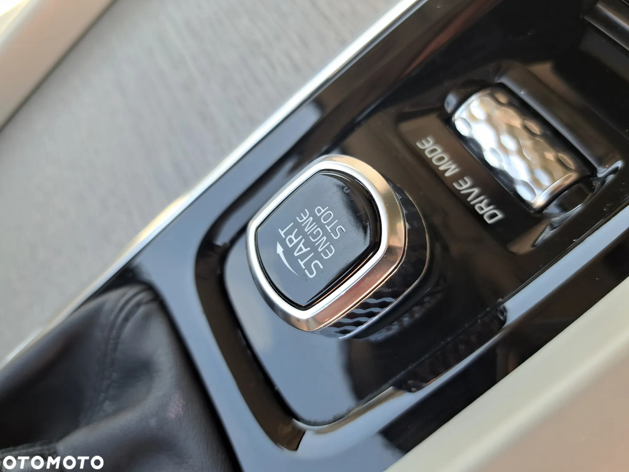 Volvo XC 60 D4 Inscription - 11