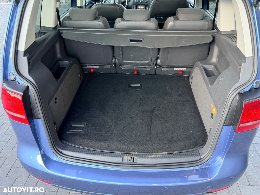 Volkswagen Touran 1.6 TDI DPF BlueMotion Technology DSG Cup - 15