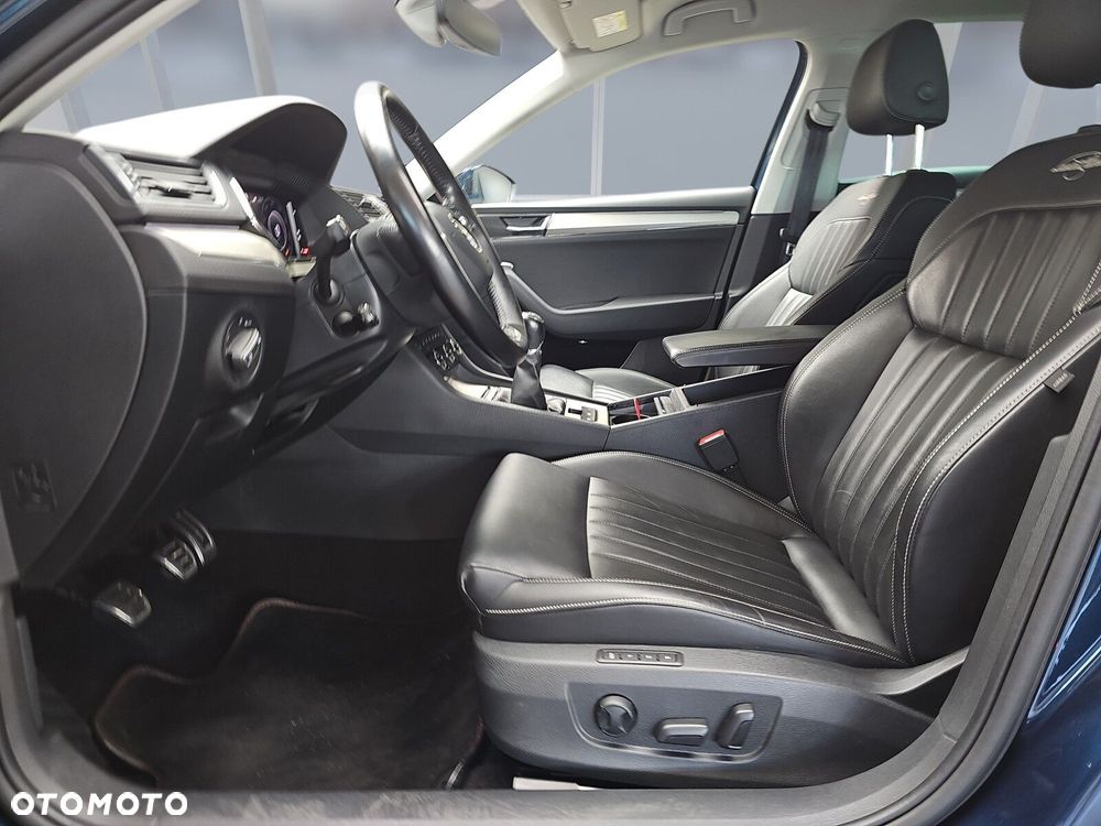 Skoda Superb 2.0 TDI SCR L&K - 27