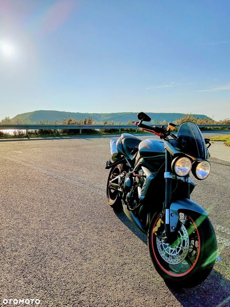 Triumph Street Triple - 2