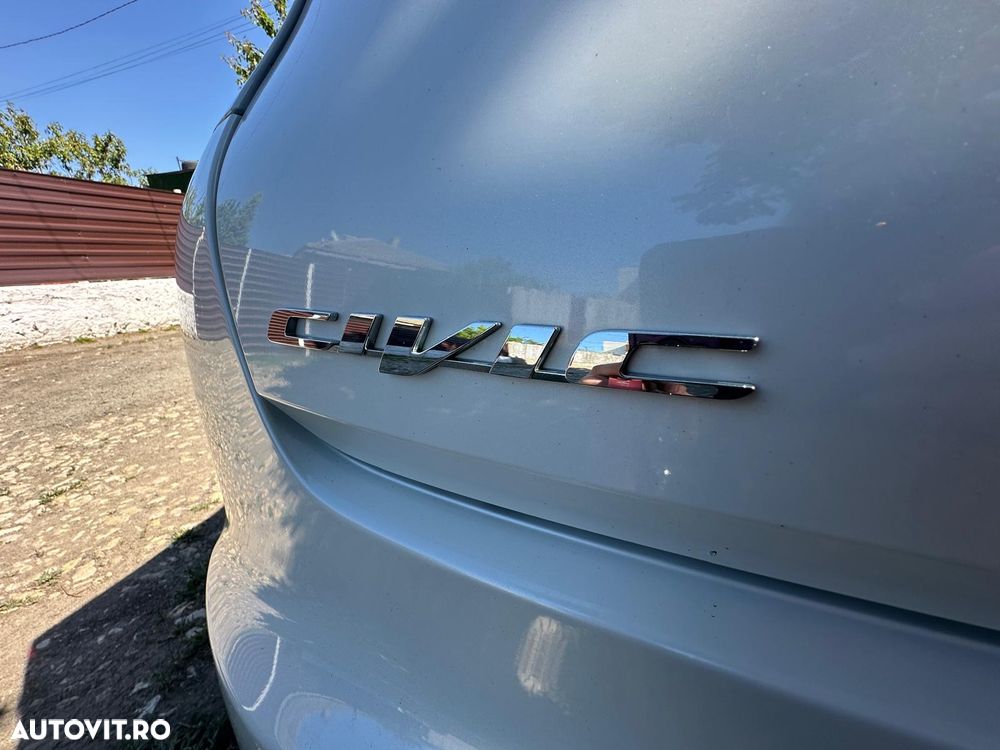 Honda Civic 1.8 i-VTEC MT Executive - 3