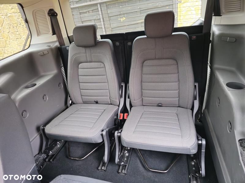 Ford Tourneo Connect - 9