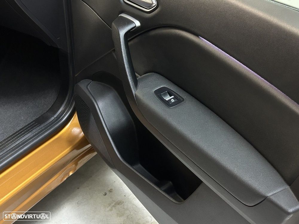 Renault Captur - 28